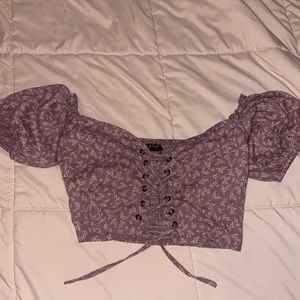 Stories purple floral lace up crop top- small